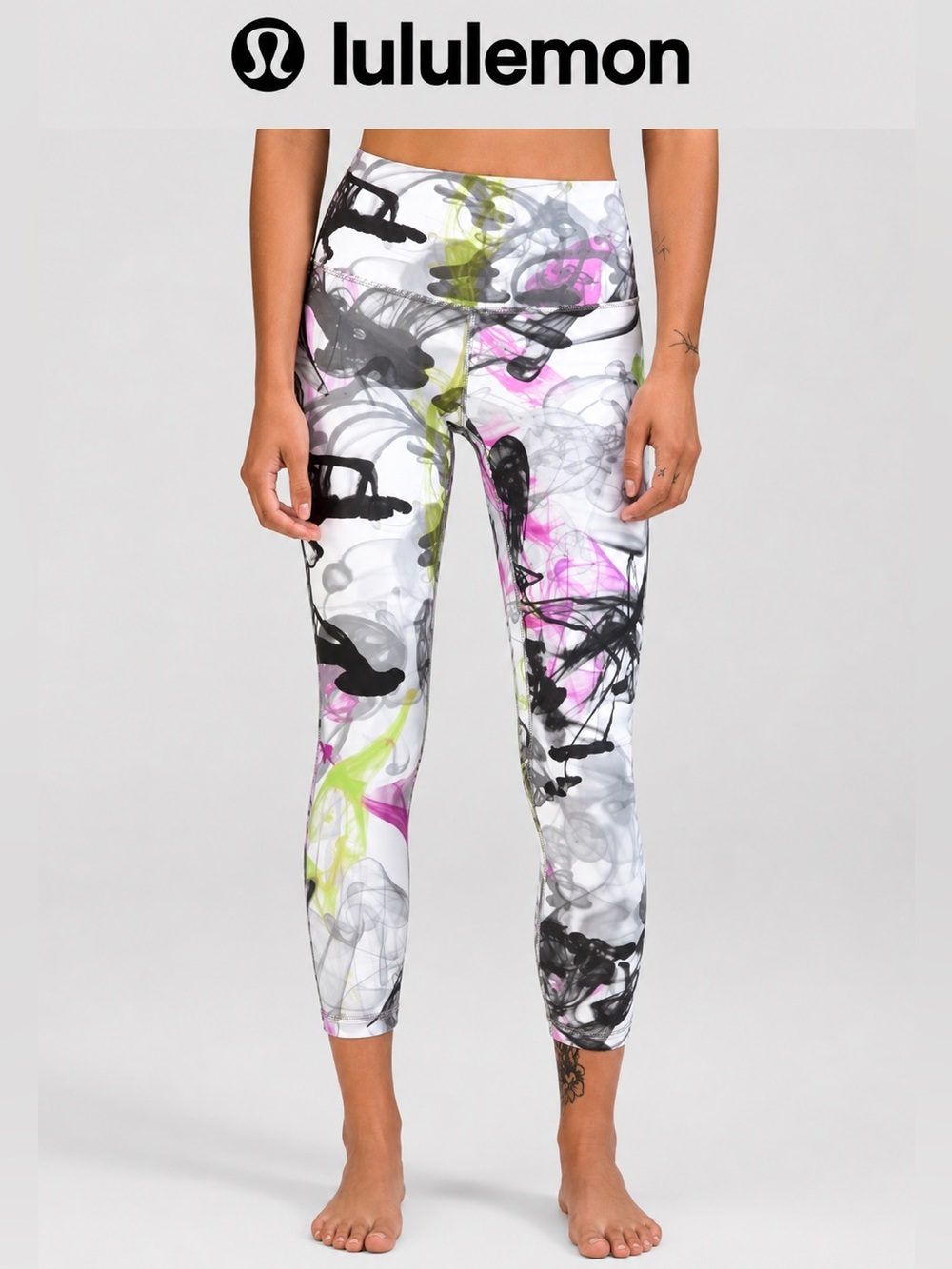 Lululemon Throwback Print Align
High-Rise Pant 25" Unicorn Throwback White Multi